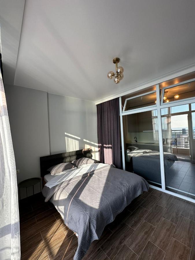 באטומי Pirosmani Mini Hotel מראה חיצוני תמונה