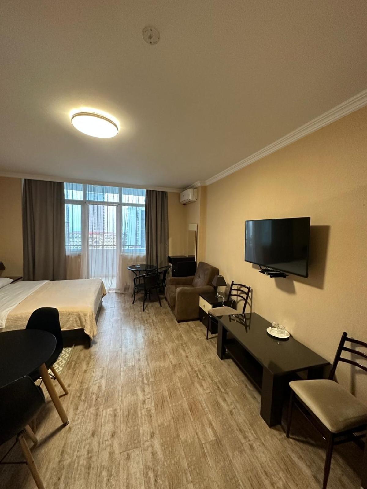 באטומי Pirosmani Mini Hotel מראה חיצוני תמונה